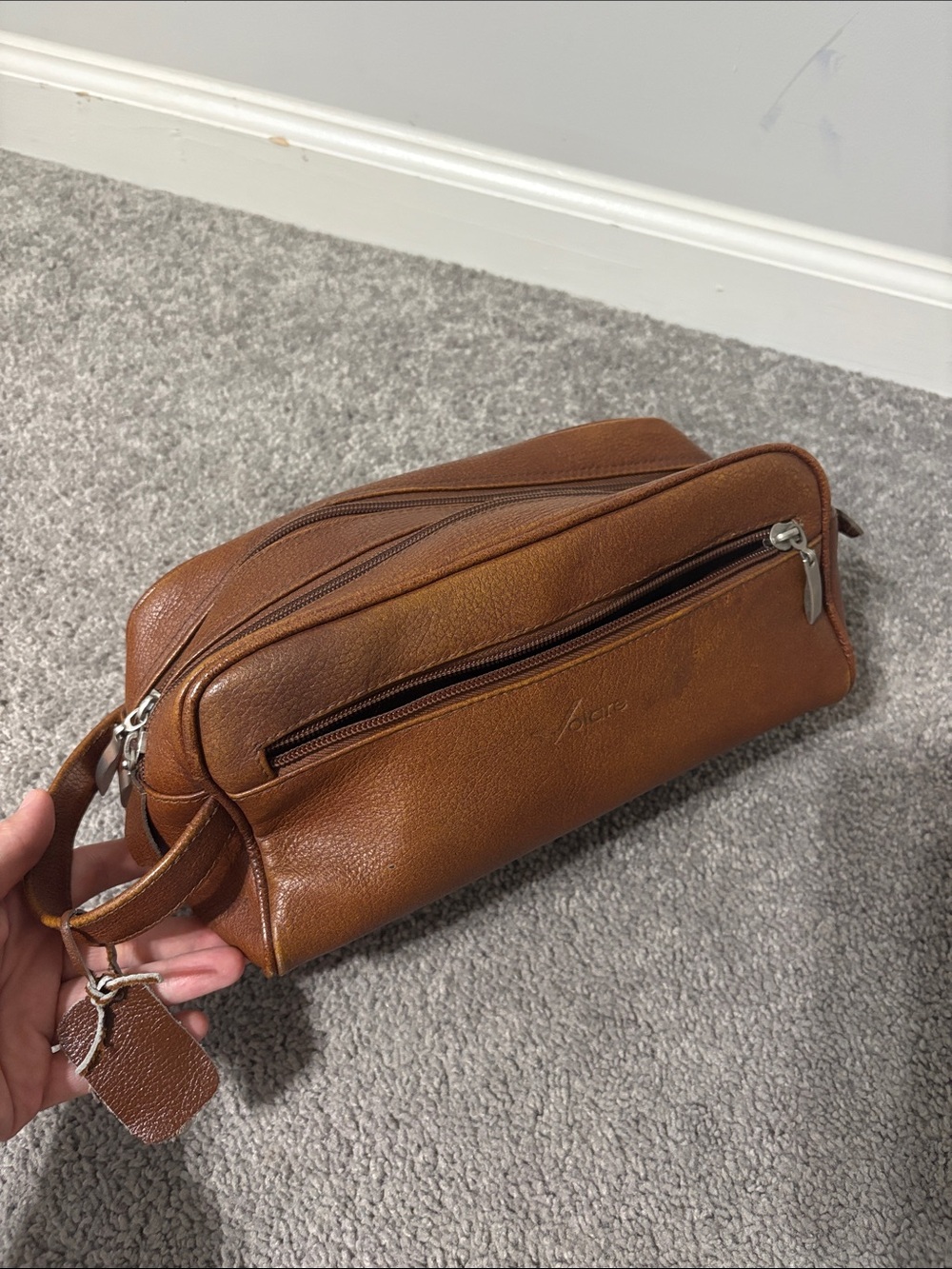 Volare brown leather toiletry bag